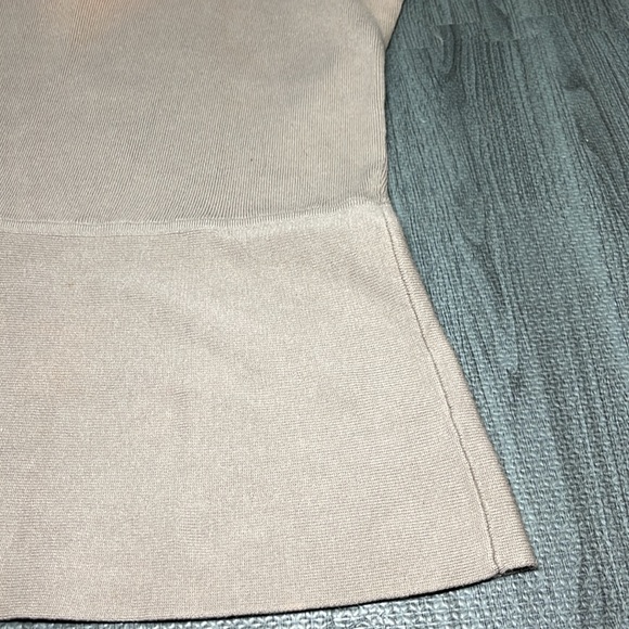 Ann Taylor Short Sleeved Sweater, Brown - Women’s Size M - Picture 3 of 5